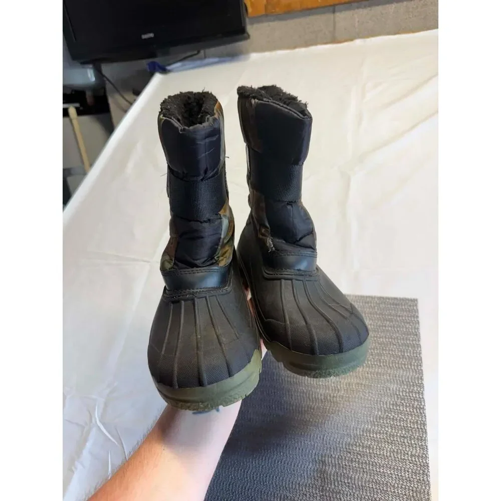 Men's size 6 snow boots